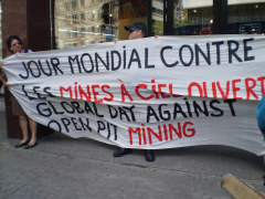 Manifestation contre les mines à ciel ouvert, 22 juillet 2010, P6011078